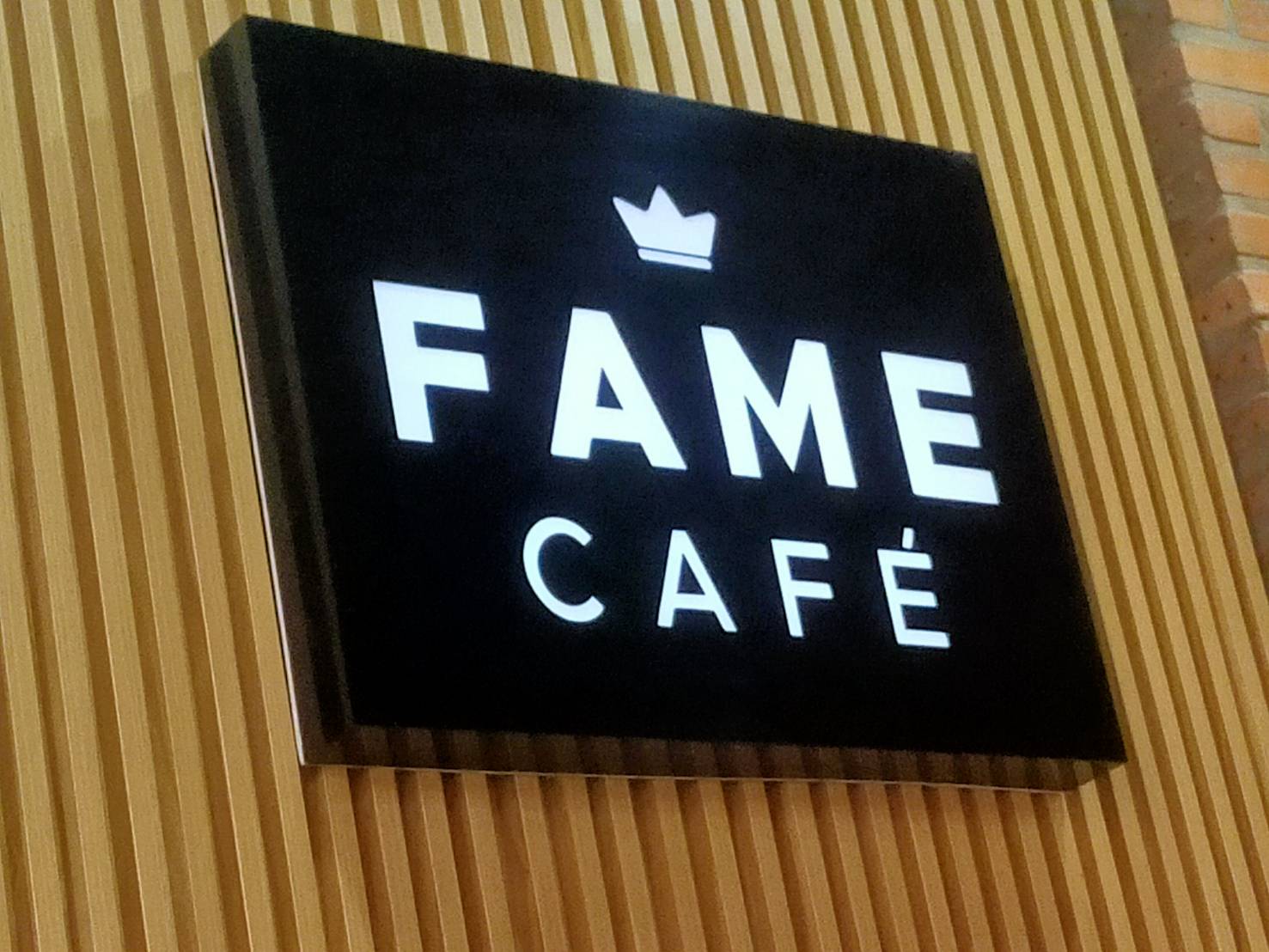 FAME CAFE