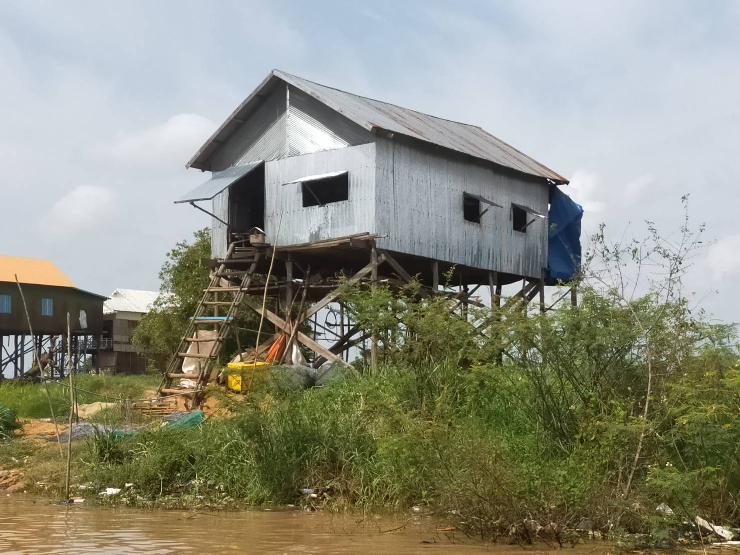 トンレサップ湖のカンポンプルック