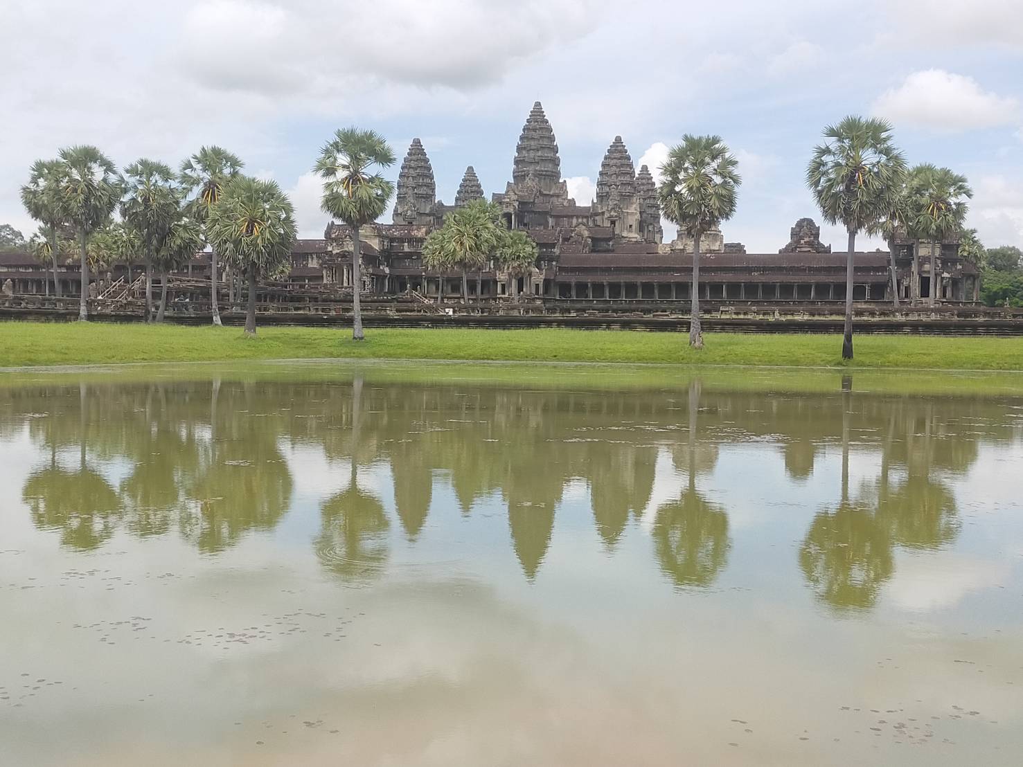 アンコールワットをご案内して来ました。