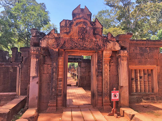 バンテアイスレイ遺跡をご案内して来ました。