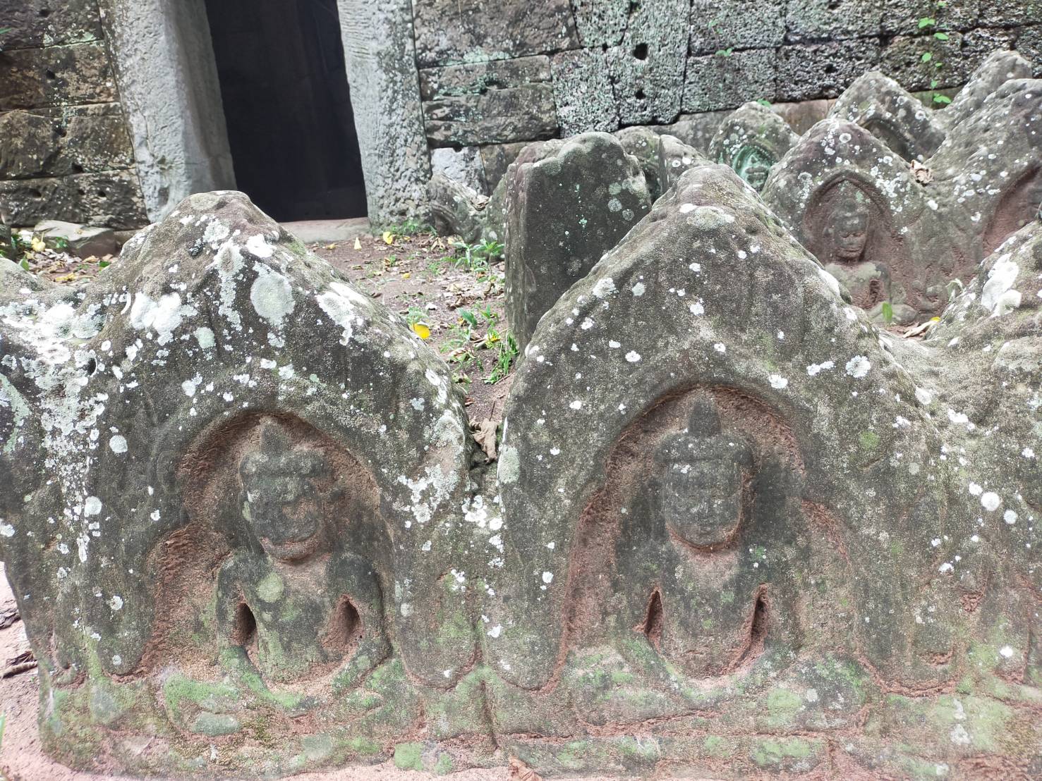 バンテアイチュマル遺跡をおすすめです。